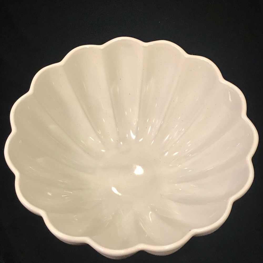74oz Scalloped Edge Stoneware Pedestal Serving Bowl - Hearth & Hand Magnolia - Picture 5 of 6
